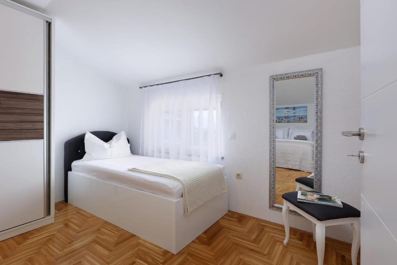 Apartments Alen Crikvenica Exterior foto